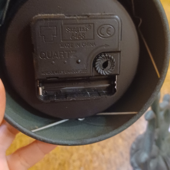 Clock - Picture 6 of 9